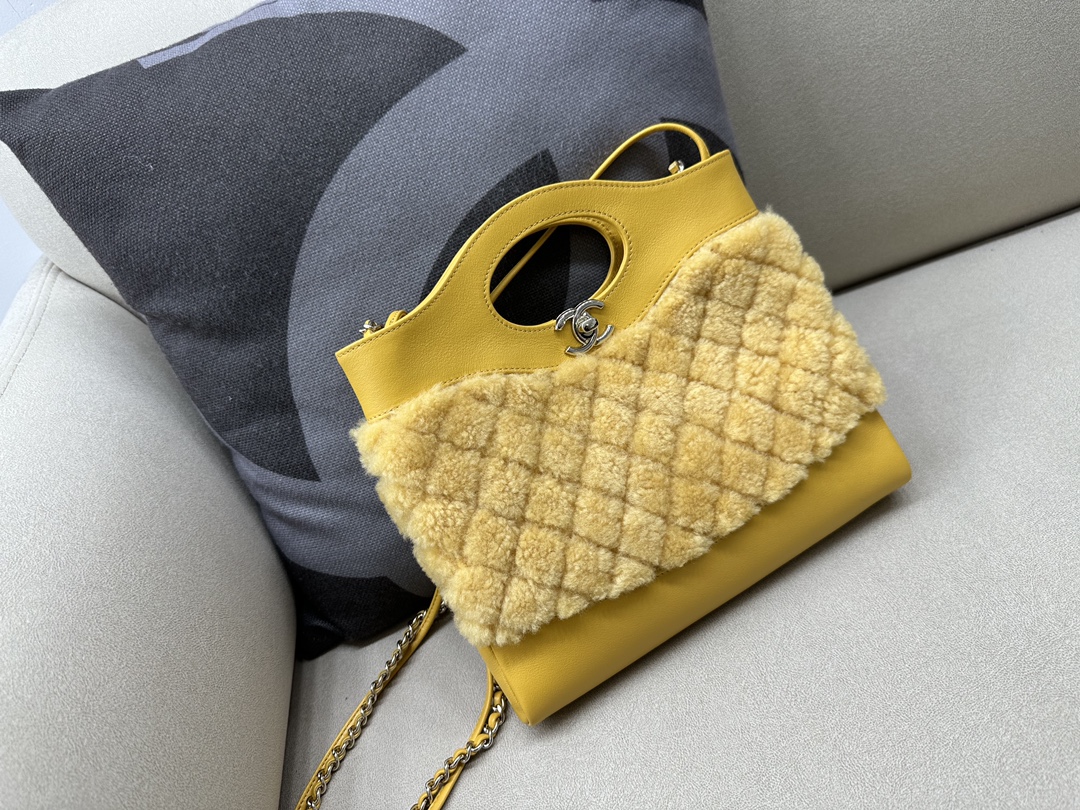 Mini 31 Chain Shoulder Bag Handbag AS4133 Yellow